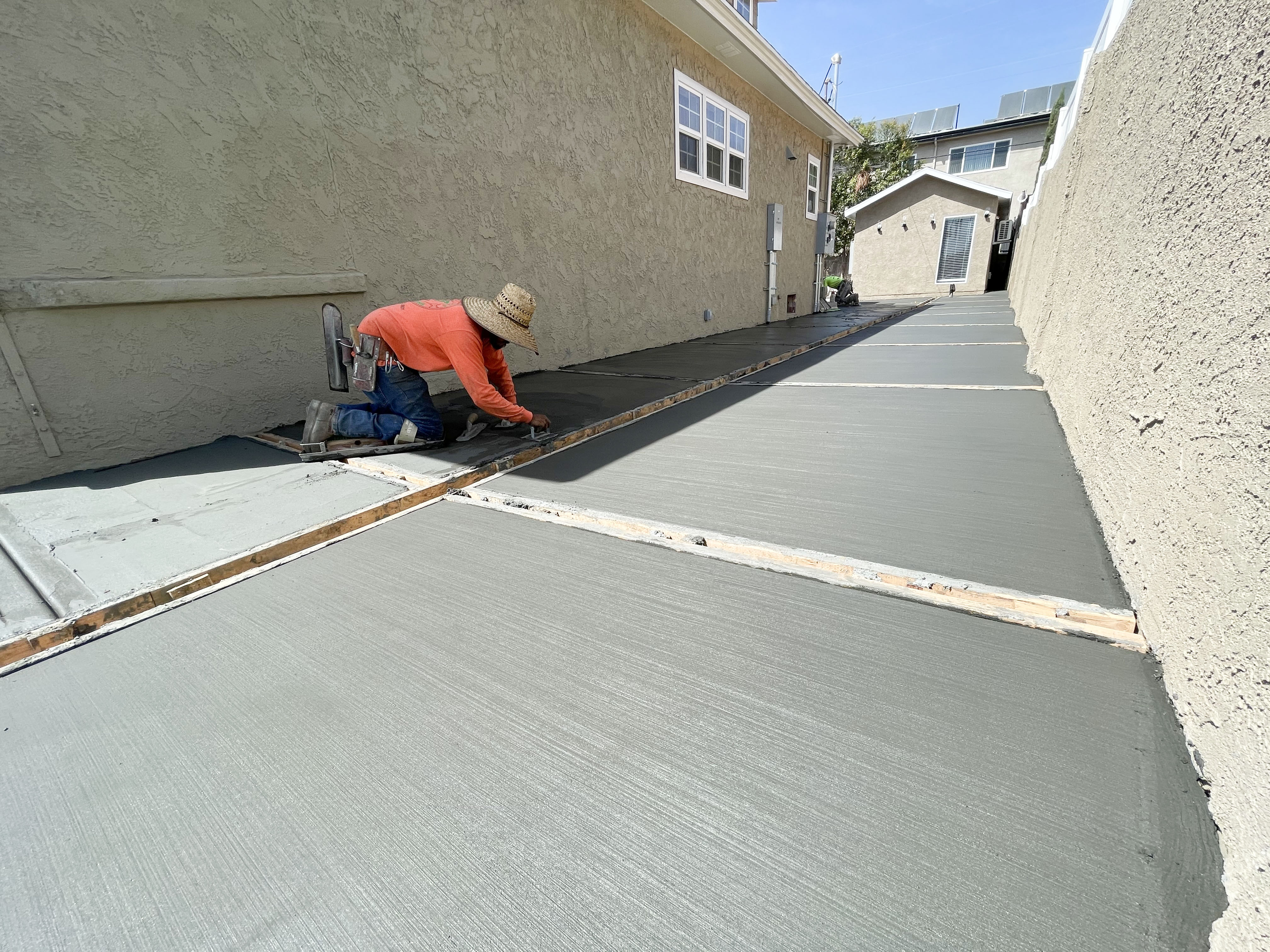 Concrete Ramp and Driveway Apron Repair in El Sereno